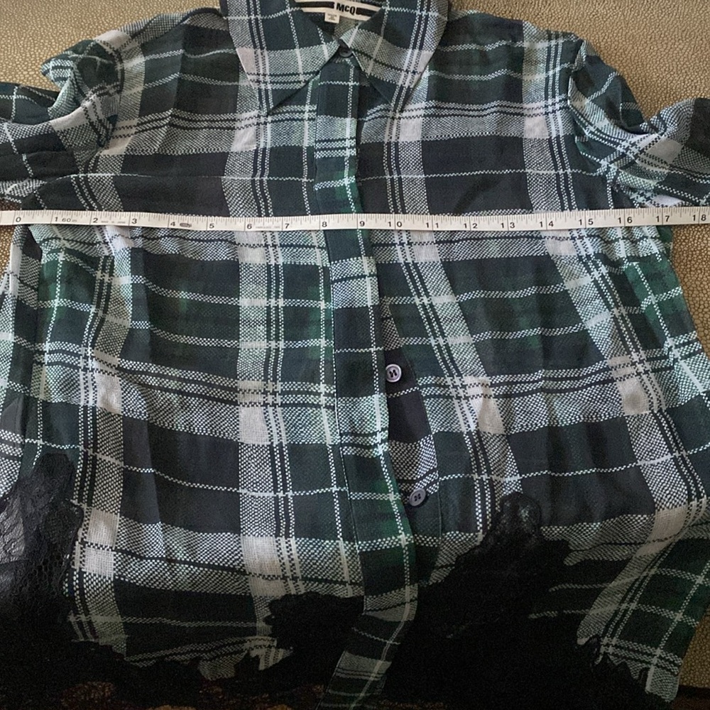 Alexander McQueen McQ Green Jumper with plaid shirt. - Picture 9 of 12